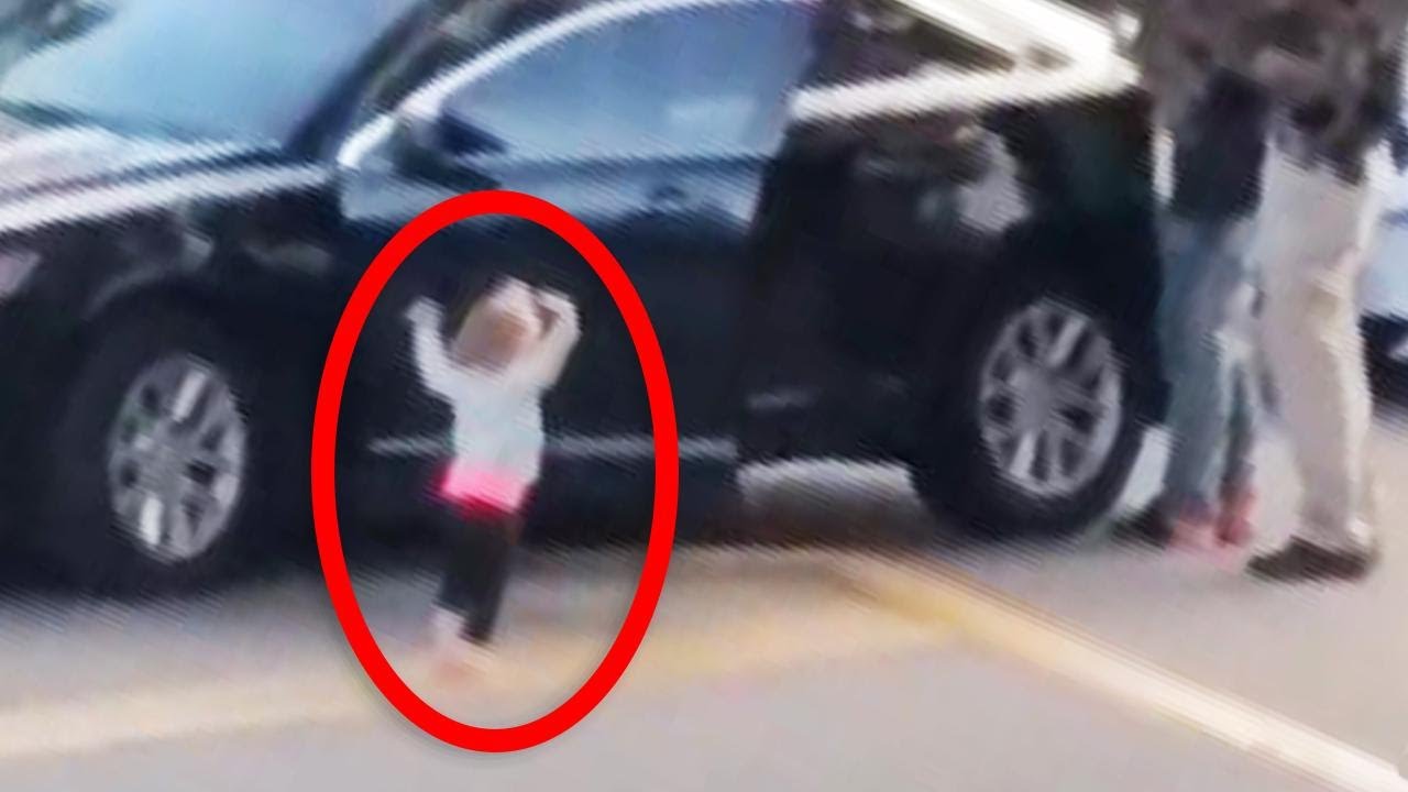 Toddler Puts Arms up as Dad Is Arrested
