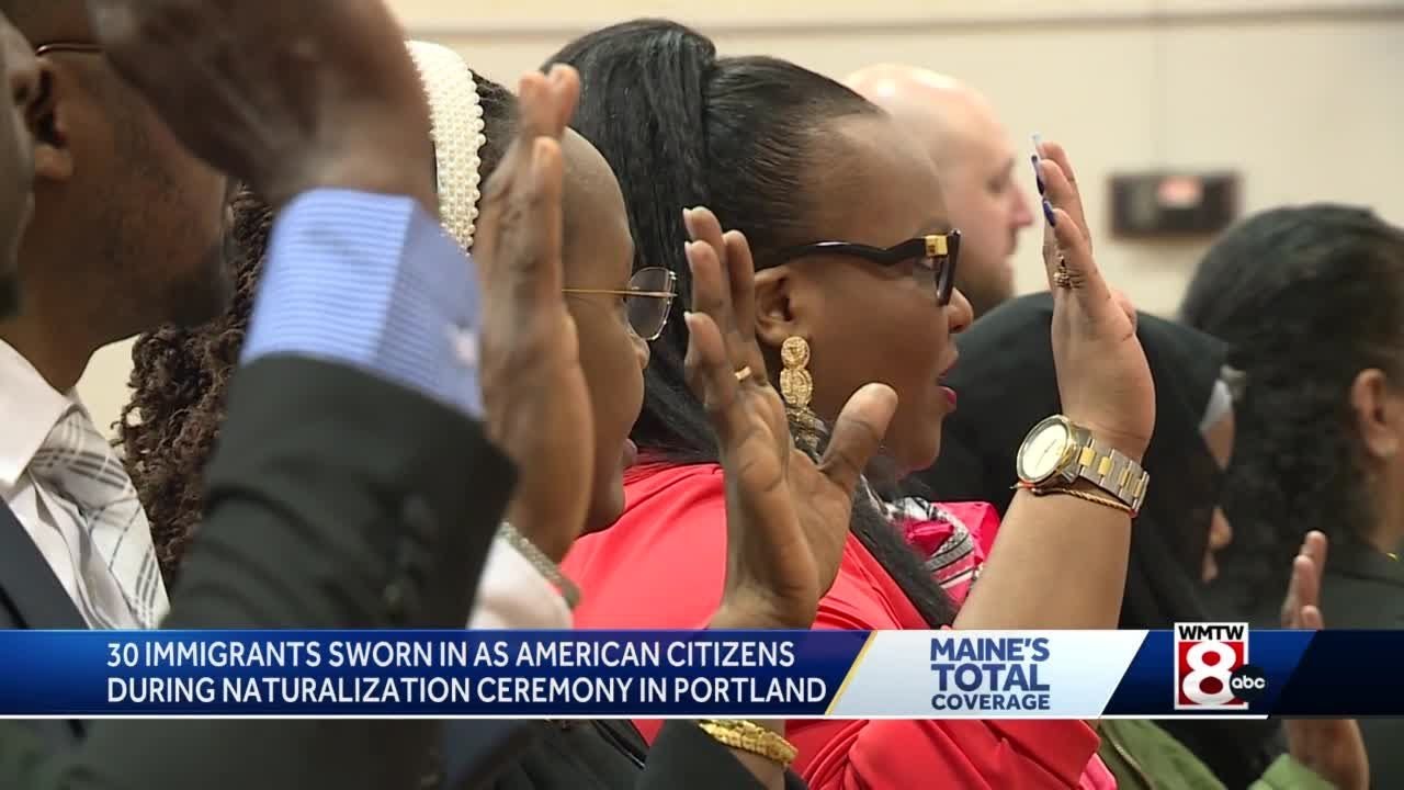 Dozens become U.S. citizens in Portland ceremony